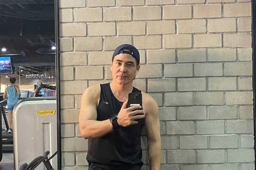 Trung Dũng 'Lật mặt 6' phong độ ngút trời ở tuổi 50