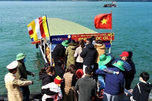 Du khách tử nạn ở Hà Tĩnh sau khi vãn cảnh chùa Hương Tích