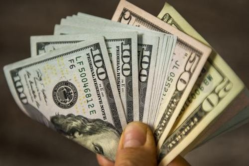 Thêm hai quốc gia 'xa lánh' đồng USD