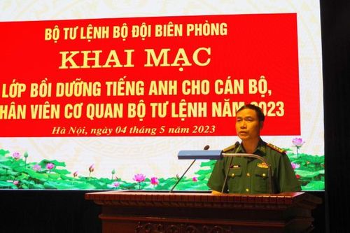 Khai mạc lớp bồi dưỡng tiếng Anh cho cán bộ, nhân viên cơ quan Bộ Tư lệnh BĐBP
