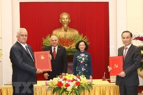 Thường trực Ban Bí thư Trương Thị Mai hội đàm với Đoàn đại biểu cấp cao Đảng Cộng sản Cuba