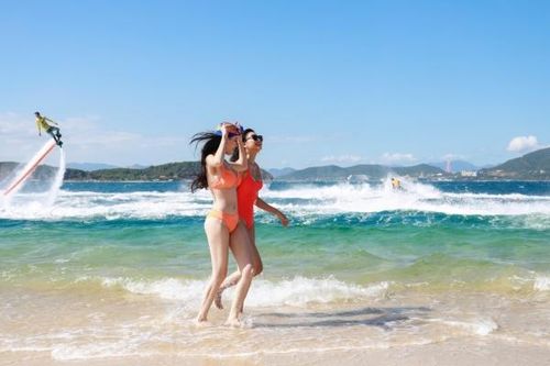 Gần 800.000 lượt khách đến Nha Trang dịp nghỉ lễ