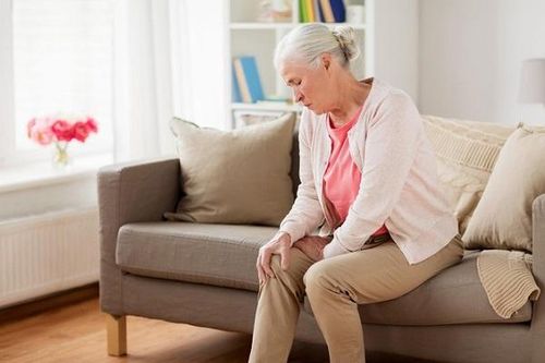 Vì sao người già nhiều bệnh?