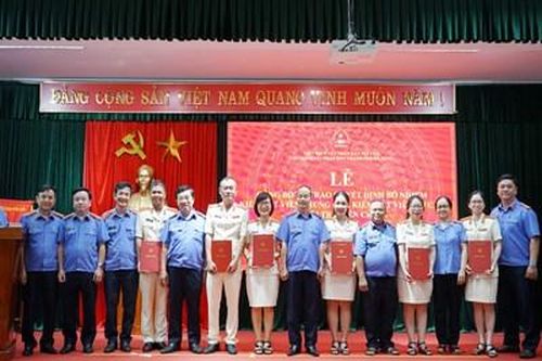 VKSND TP Đà Nẵng trao các quyết định bổ nhiệm chức danh tư pháp