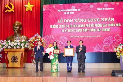 Trường Chính trị Tô Hiệu thành phố Hải Phòng đón Bằng công nhận đạt chuẩn mức 1