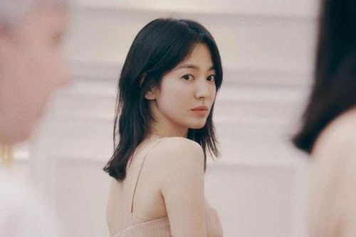 Mặt mộc của Song Hye Kyo ở tuổi 41 'gây sốt'