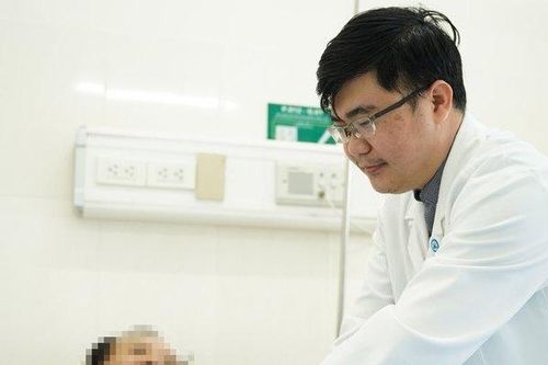 Người đàn ông bị xuất huyết ồ ạt được cấp cứu kịp thời