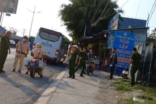 Bị đánh 'hội đồng' trên cao tốc, tài xế chống trả khiến 1 người tử vong