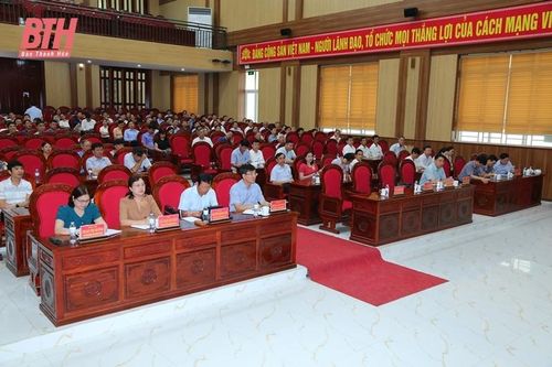 Đại biểu thuộc Đoàn ĐBQH tỉnh Thanh Hóa tiếp xúc cử tri huyện Hậu Lộc