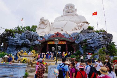 300.000 lượt du khách đến An Giang trong dịp nghỉ lễ