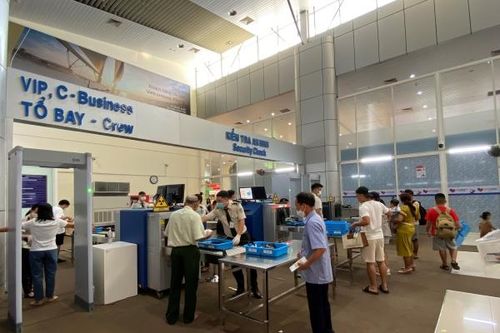 Cảng Hàng không quốc tế Cam Ranh: Đảm bảo công tác an ninh, an toàn, chất lượng dịch vụ