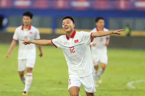 Bóng đá nam bảng B, SEA Games 32, U22 VN - U22 Singapore 3:1