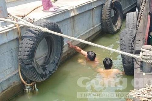 Nhậu trên sà lan, một tài công rơi xuống sông Đồng Nai mất tích