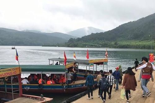 Du khách đuối nước tử vong khi đi du lịch chùa Hương Tích