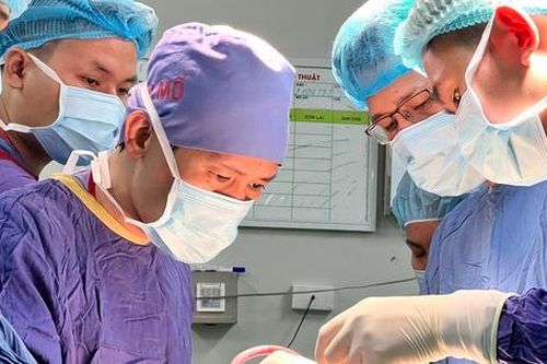 Cứu nữ bệnh nhân tàn phế do bệnh lupus ban đỏ hệ thống