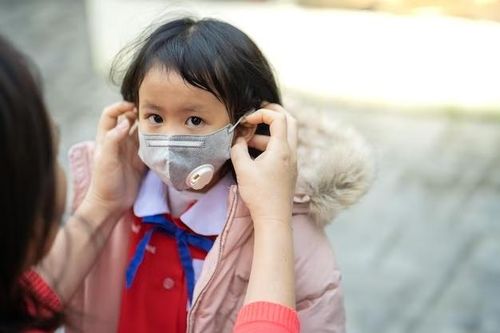 Cách giúp trẻ hạn chế ốm vặt