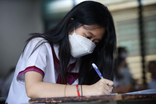 Một trường tổ chức thi nhầm ngày, học sinh toàn tỉnh phải thi lại