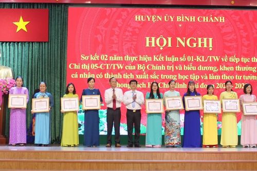 Thường xuyên học tập và làm theo Bác Hồ