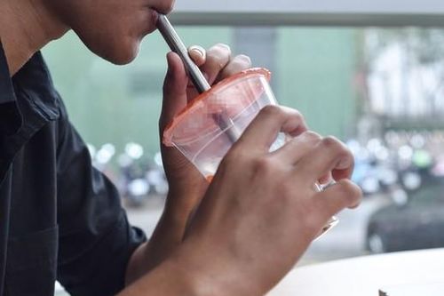 Loại đồ uống 'cày nát' thận, mùa hè phải tránh xa