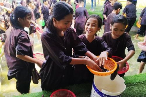 Chấn chỉnh hoạt động ngoại khóa