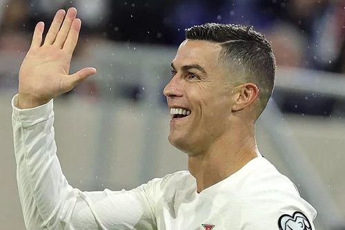 Chủ tịch Real Madrid muốn tái hợp C.Ronaldo