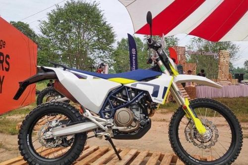 Mô tô cào cào Husqvarna 701 Enduro có giá hơn 600 triệu đồng