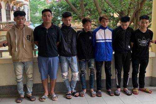 Khởi tố 7 đối tượng mang vỏ chai đi đánh nhau khiến 1 người tử vong
