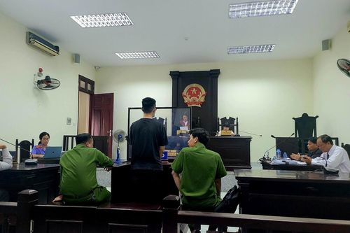 Thủ kho lĩnh 7 năm tù vì tát người nghi là kẻ trộm