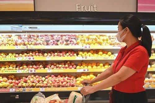 Người giàu Việt tiêu tiền ít đi