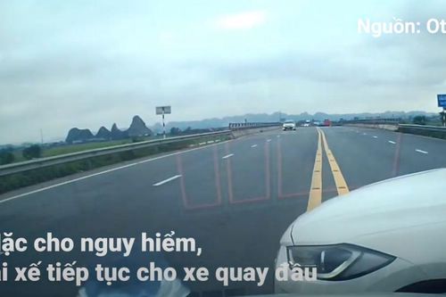 Lái xe quay đầu trên cao tốc còn tỏ thái độ nghênh ngang