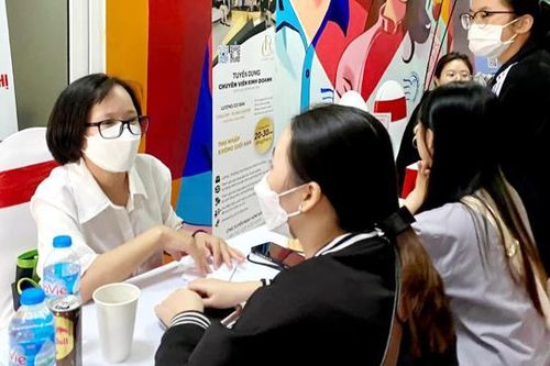 Nguồn lao động trẻ, giá rẻ nhưng chất lượng vẫn là 'điểm nghẽn'