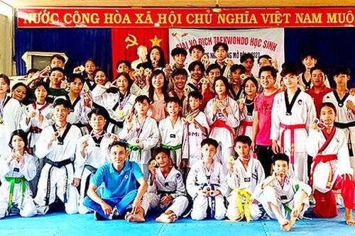 Phát triển võ thuật trong lứa tuổi học sinh
