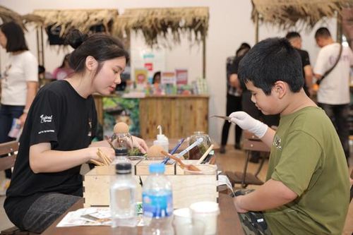 Ghé thăm chợ Phiên- Trổ tài tại Workshop