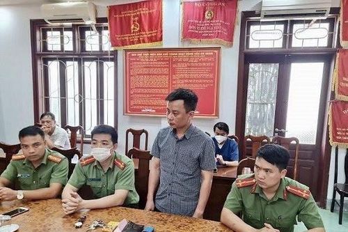 Hà Giang: Bắt một cán bộ cầm hàng trăm triệu đồng của người dân làm sổ đỏ