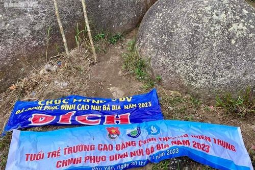 Phú Yên: Sở VH -TT&DL tổ chức sự kiện xong, 'quên' dọn rác trên núi Đá Bia