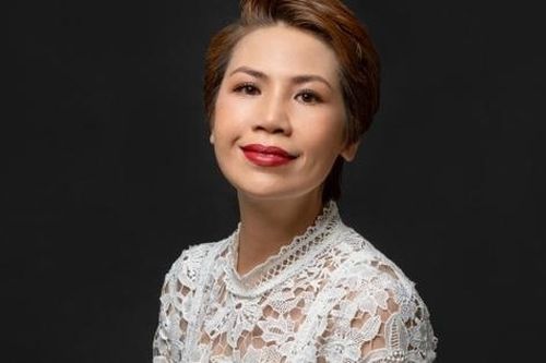 Xúc động những ngày tháng cuối của ca sĩ Hồng Vy: Lạc quan chiến đấu với bạo bệnh, muốn cất cao giọng hát tới tận cùng