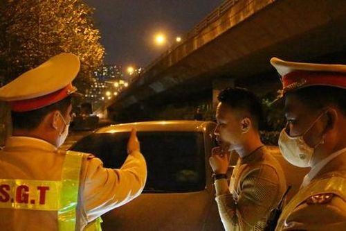 Hà Nội: Gần 800 'ma men' bị xử lý trong 5 ngày nghỉ lễ 30/4-1/5