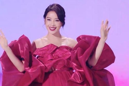 Phản ứng của khán giả khi Chi Pu hát 3 thứ tiếng trong 'Đạp Gió 2023'
