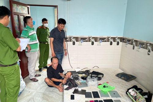 Bắt giữ thủ phạm đột nhập cửa hàng điện thoại