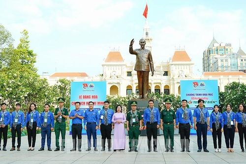 Khai mạc Hội trại 'Tuổi trẻ giữ biển' năm 2023