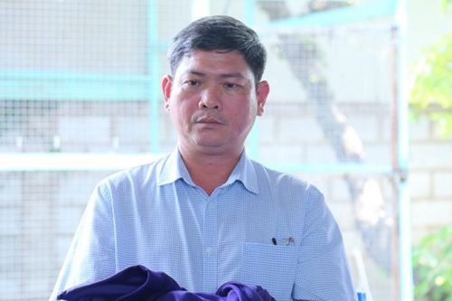 Bắt Giám đốc công ty chôn 25.000 tấn chất thải trái phép