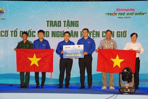 Thành phố Hồ Chí Minh: Phát huy truyền thống Hội trại 'Tuổi trẻ giữ biển'