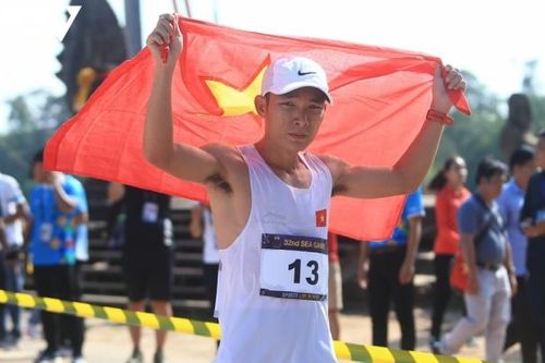 Hoàng Nguyên Thanh giành huy chương đầu tiên cho đoàn thể thao Việt Nam ở ngày 6/5