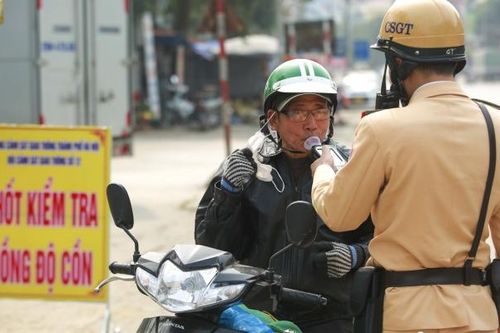 Nộp phạt vi phạm giao thông muộn sẽ bị tính lãi như thế nào?