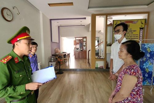 'Nổ' là trưởng phòng pháp chế ngân hàng lừa bán dự án ảo