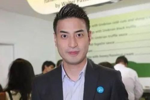 Nam MC qua đời ở tuổi 38 sau cơn hen suyễn