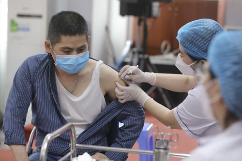 WHO đề nghị Việt Nam lập kế hoạch phòng ngừa lâu dài với COVID-19
