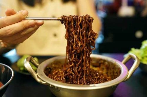 Thưởng thức 5 món mì Hàn Quốc 'ăn là mê'