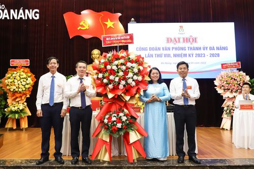 Tích cực trong việc bảo vệ quyền, lợi ích chính đáng của đoàn viên