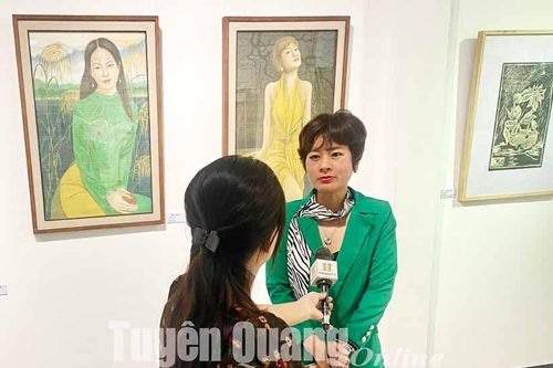 Họa sỹ Lương Ánh Hiện tham gia Triển lãm tranh Sắc Hạ 2